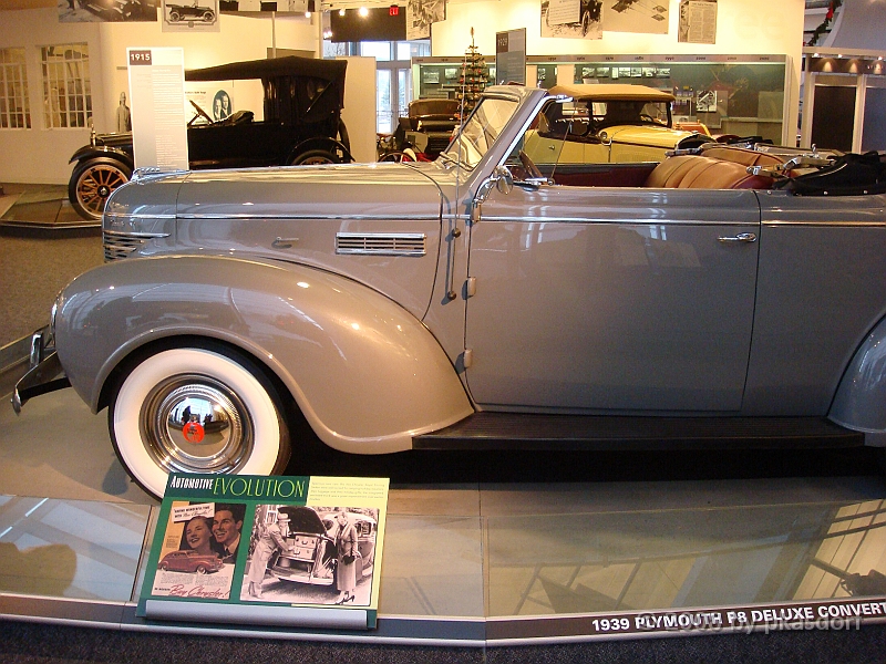 038 Walter P Chrysler Museum [2008 Dec 13].JPG - Scenes from the Wallter P Chrysler Museum in Auburn Hills, Michigan.